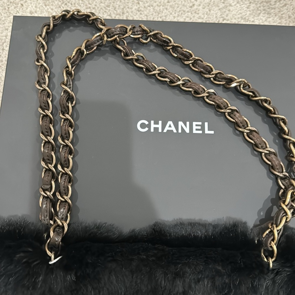 Chanel fur bag - Picture 3 of 7
